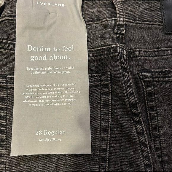 NWT EVERLANE Skinny Mid Rise Black Jeans - Picture 9 of 11